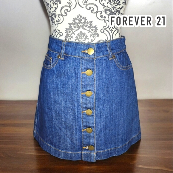 Forever 21 Dresses & Skirts - FOREVER 21 Denim Mini Skirt- Small